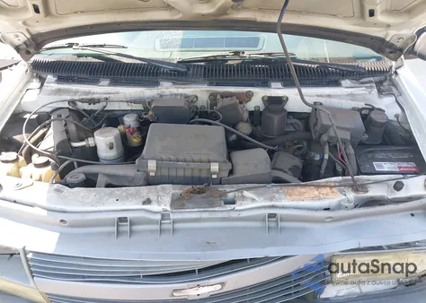 2000 Chevrolet Astro z USA, uszkodzony, nr VIN 1GCDM19W6YB217667